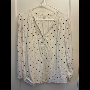 Old Navy white and black polka dot top. Size small